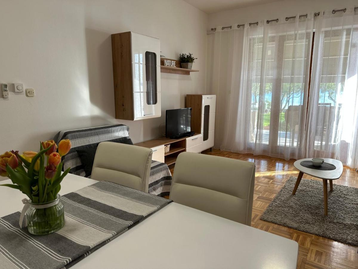 Apartmani Roko 비오그라드나모루 외부 사진