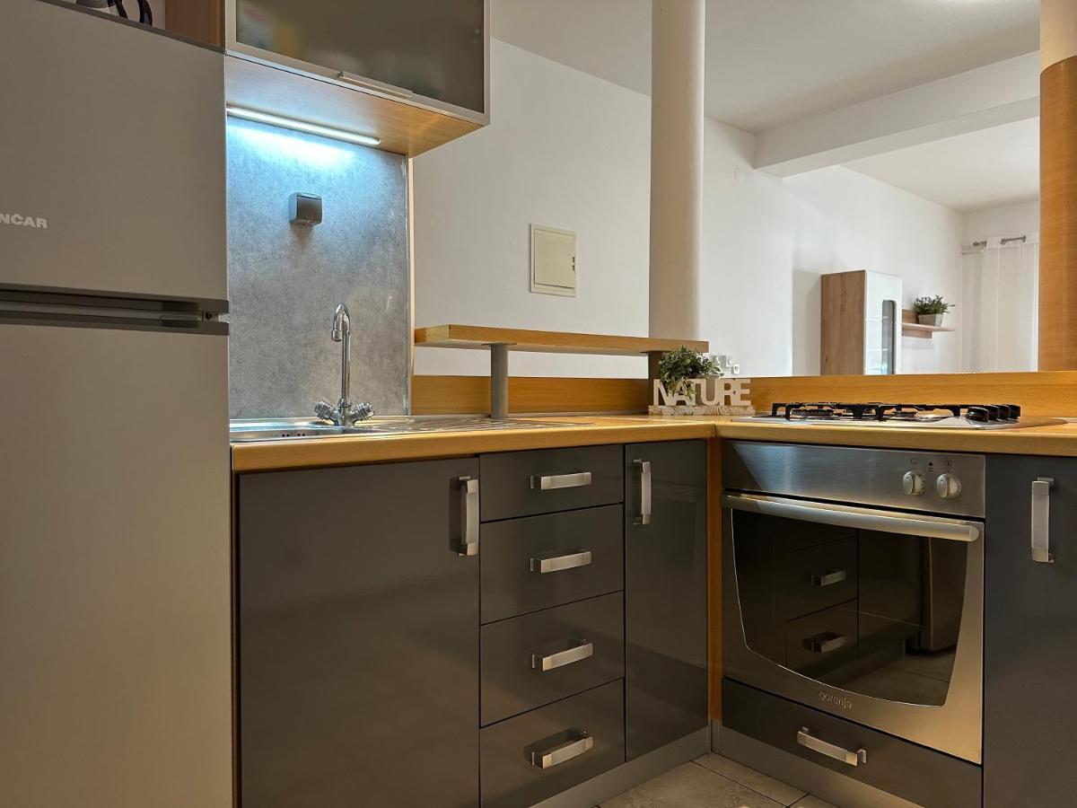 Apartmani Roko 비오그라드나모루 외부 사진