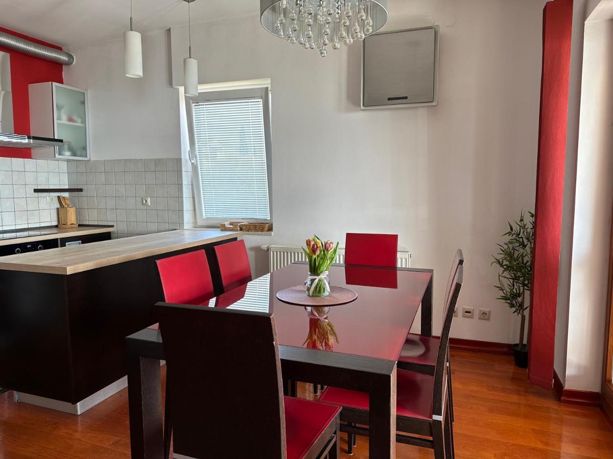 Apartmani Roko 비오그라드나모루 외부 사진