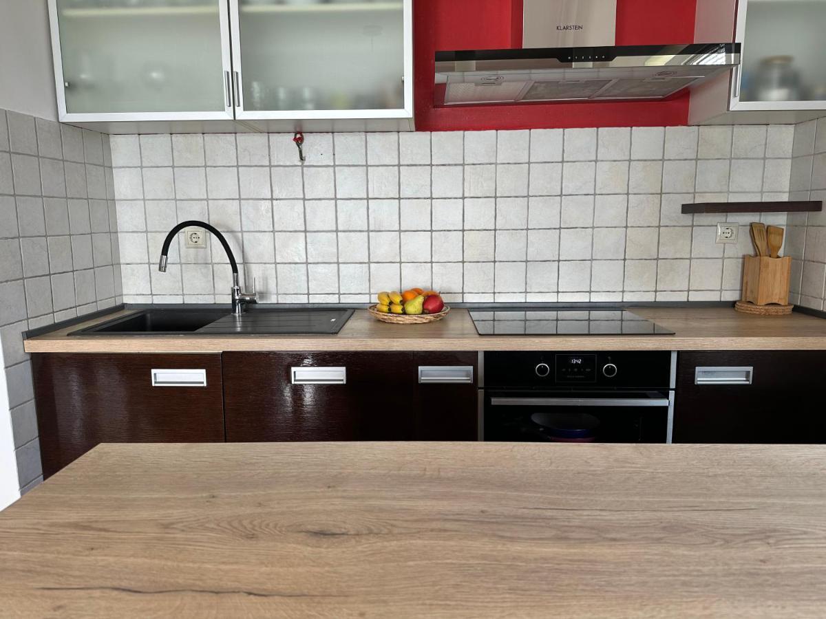 Apartmani Roko 비오그라드나모루 외부 사진